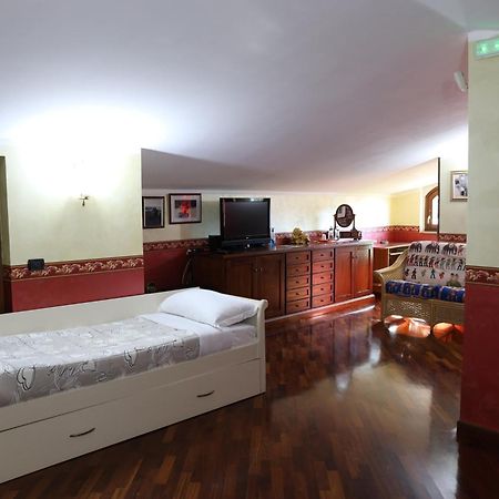 Paoline'S Suite In Villa Fiumicino Exterior foto