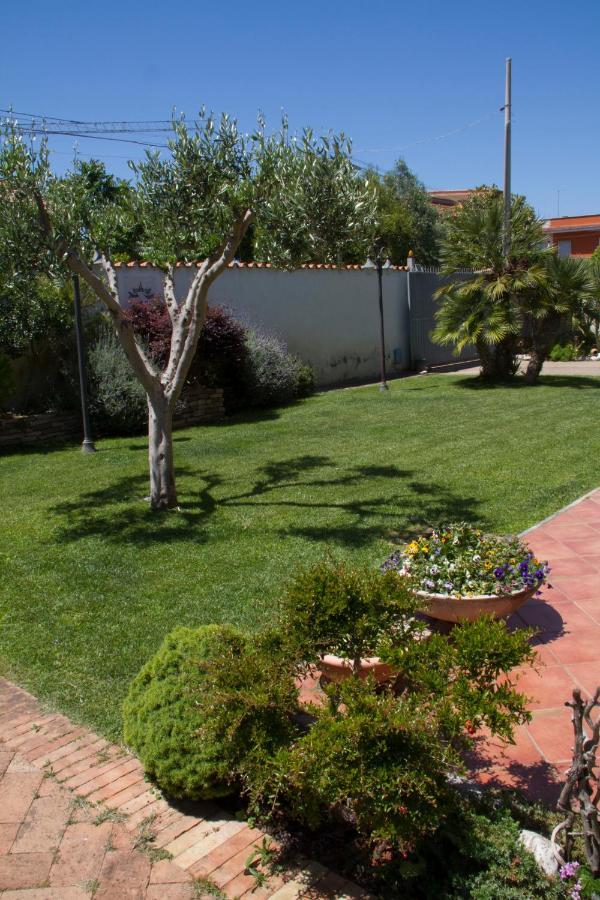 Paoline'S Suite In Villa Fiumicino Exterior foto