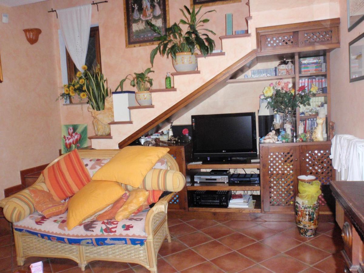 Paoline'S Suite In Villa Fiumicino Exterior foto